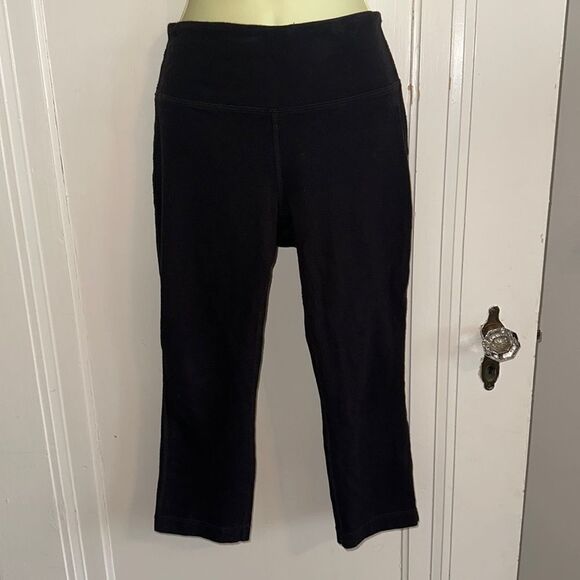 Xersion black fitted cotton/spandex Capri exercise pants - Picture 1 of 7